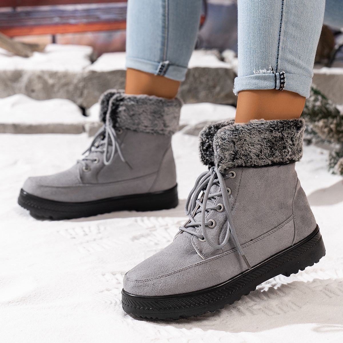 Women's Warm Lined Interior Breathable Winter Boots