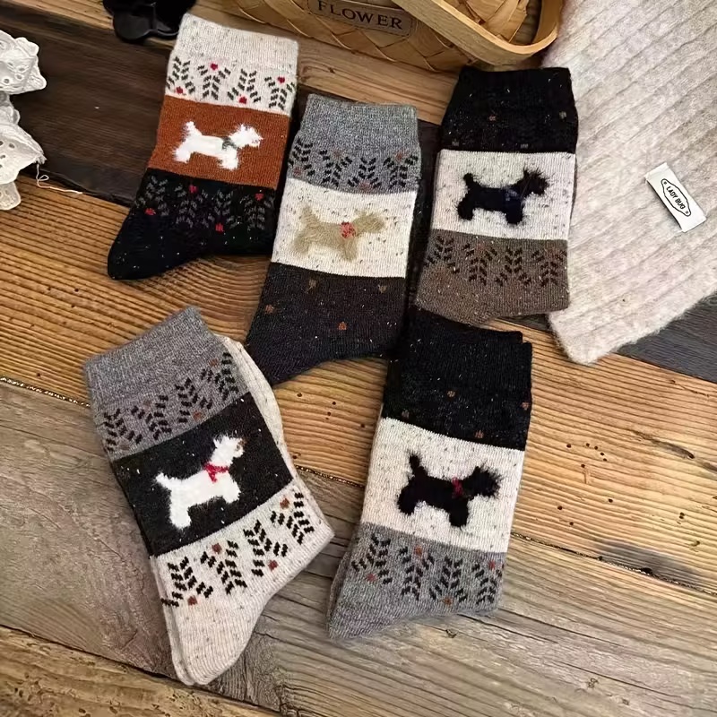 5 Pairs Women's Winter Mid-Calf Dog Print Knit Socks