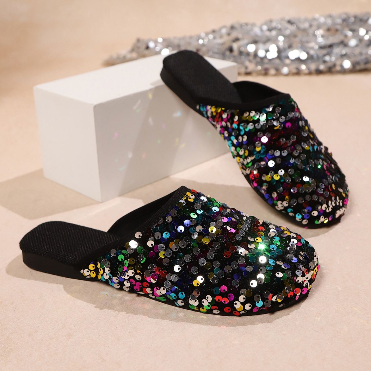 Women's Sequined Closed Toe Slippers