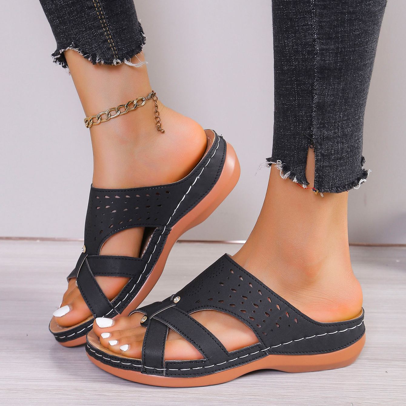 Round Toe Thick-soled Casual Sandals