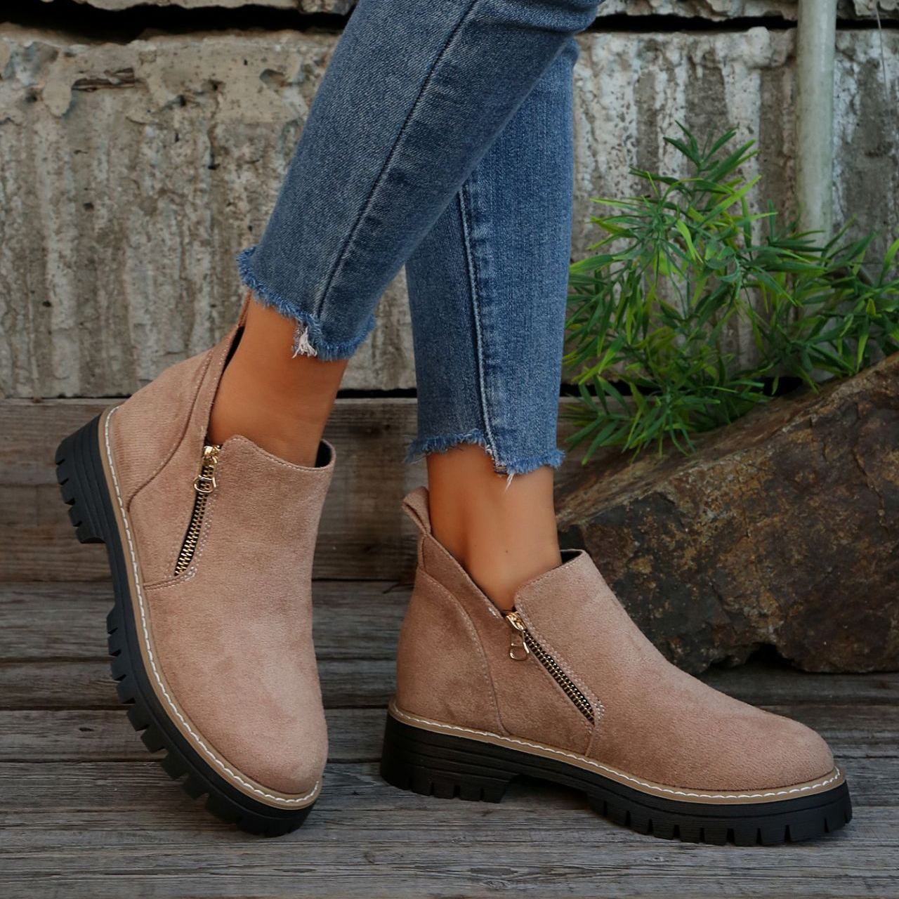 Women'S Retro Solid Color Ankle Boots