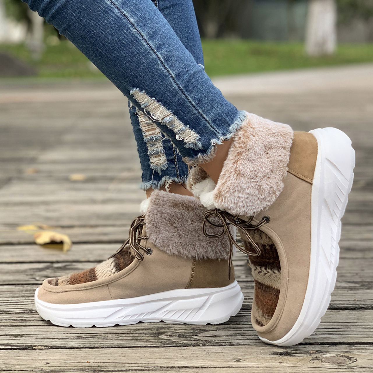 Women's Thick-soled Fleece-lined Warm Snow Boots