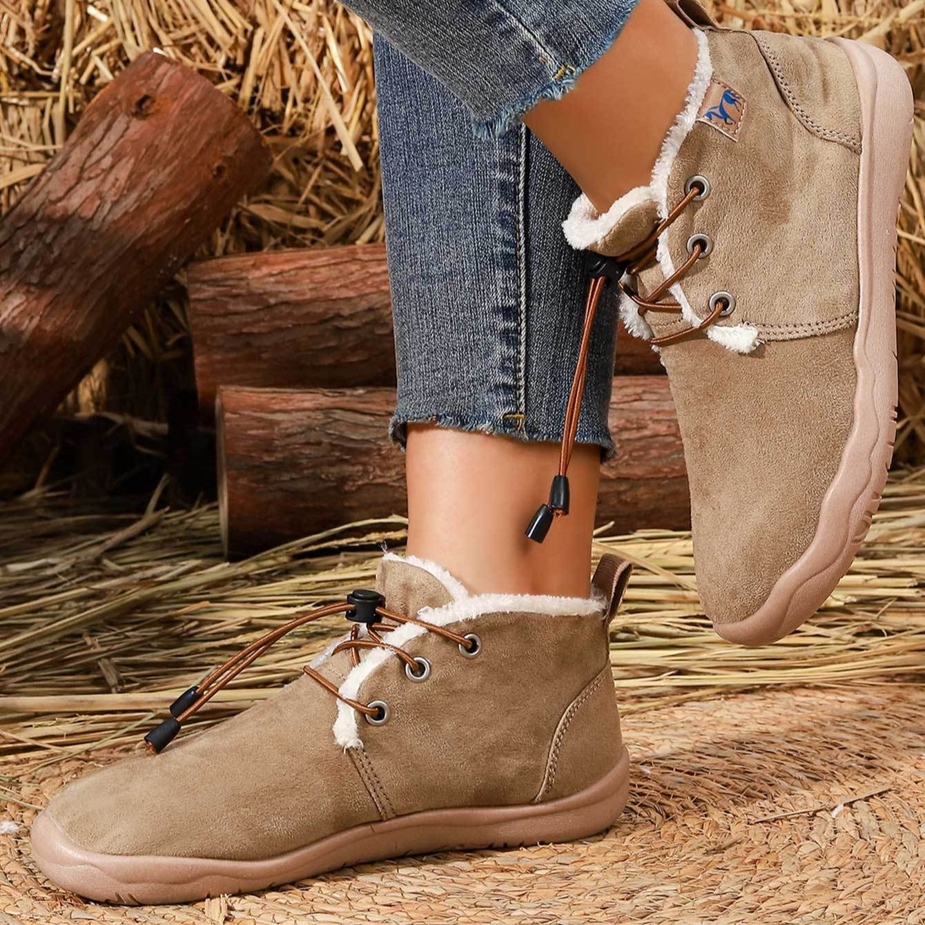 Women's Slip-On Closure Soft TPR Sole Warm Lined Interior Winter Boots