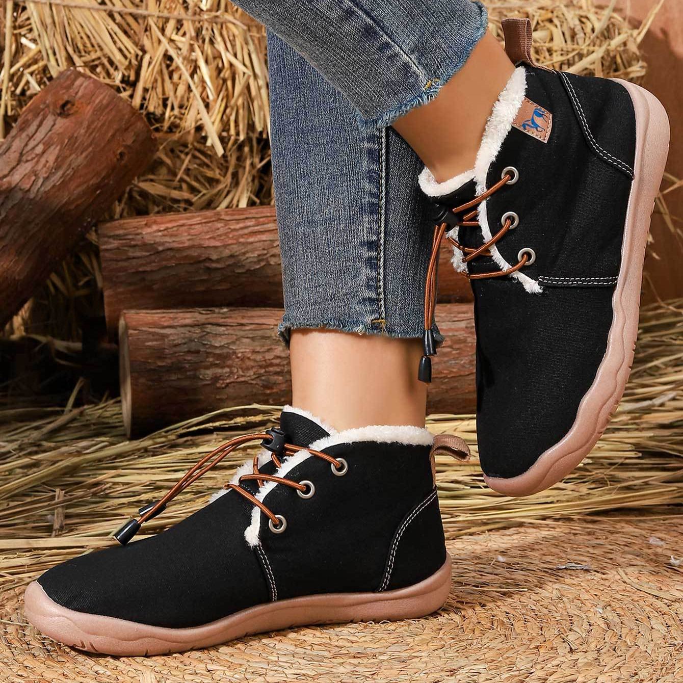 Women's Slip-On Closure Soft TPR Sole Warm Lined Interior Winter Boots