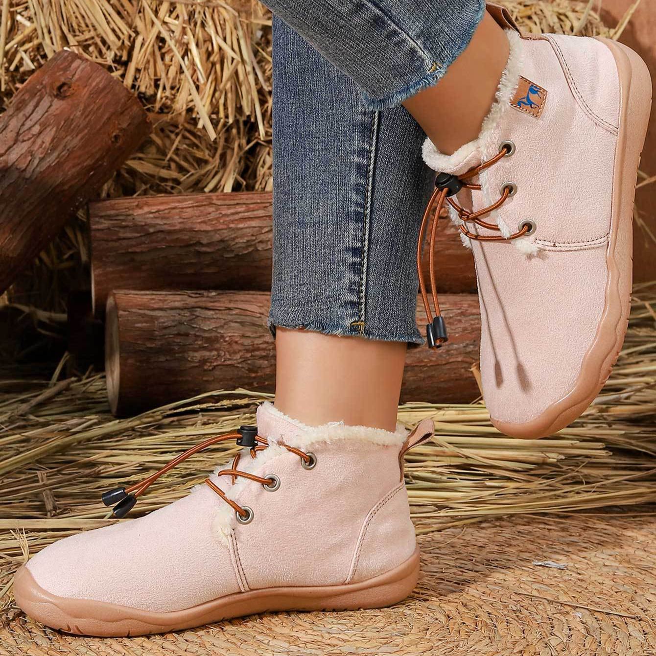 Women's Slip-On Closure Soft TPR Sole Warm Lined Interior Winter Boots