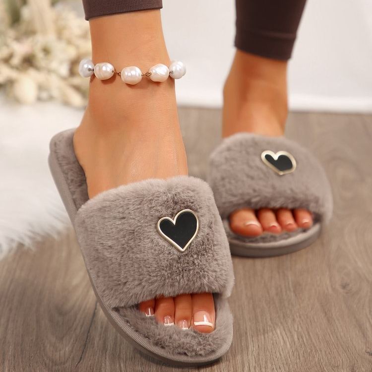 Women's All-Season Slip-On Heart Pattern Slippers