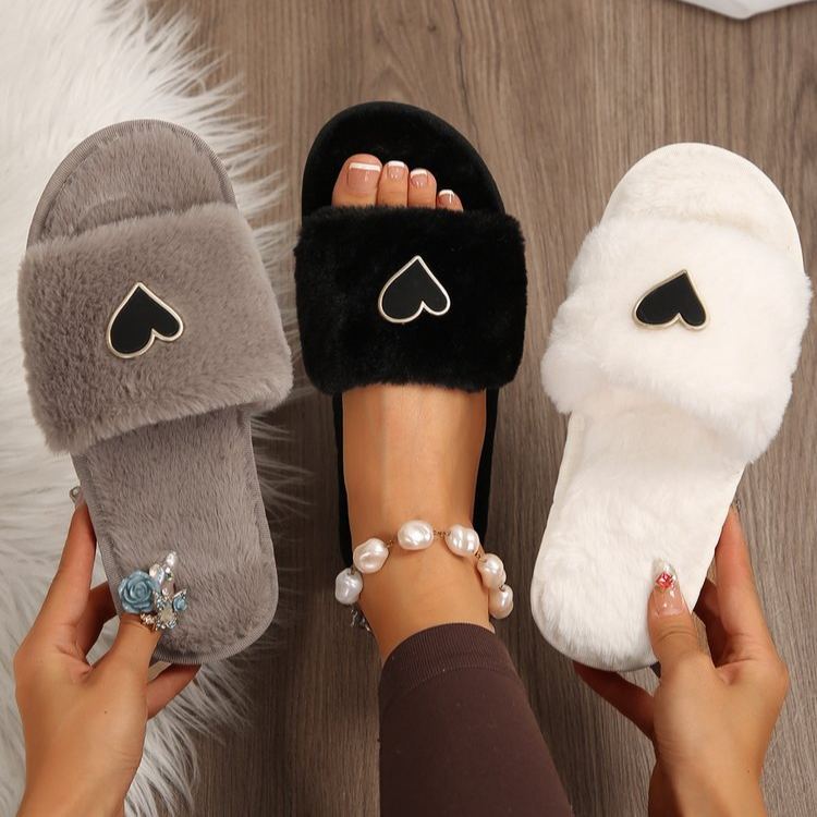 Women's All-Season Slip-On Heart Pattern Slippers