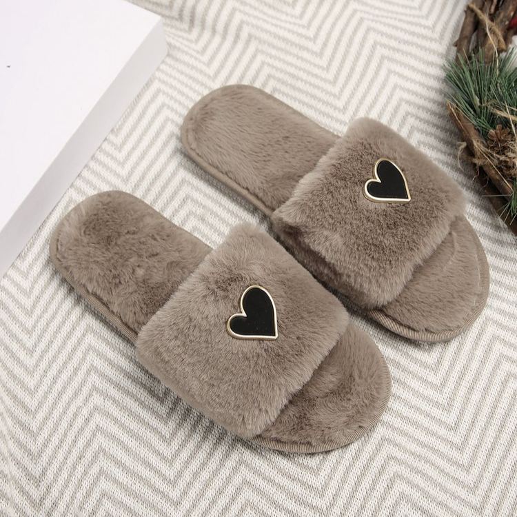 Women's All-Season Slip-On Heart Pattern Slippers