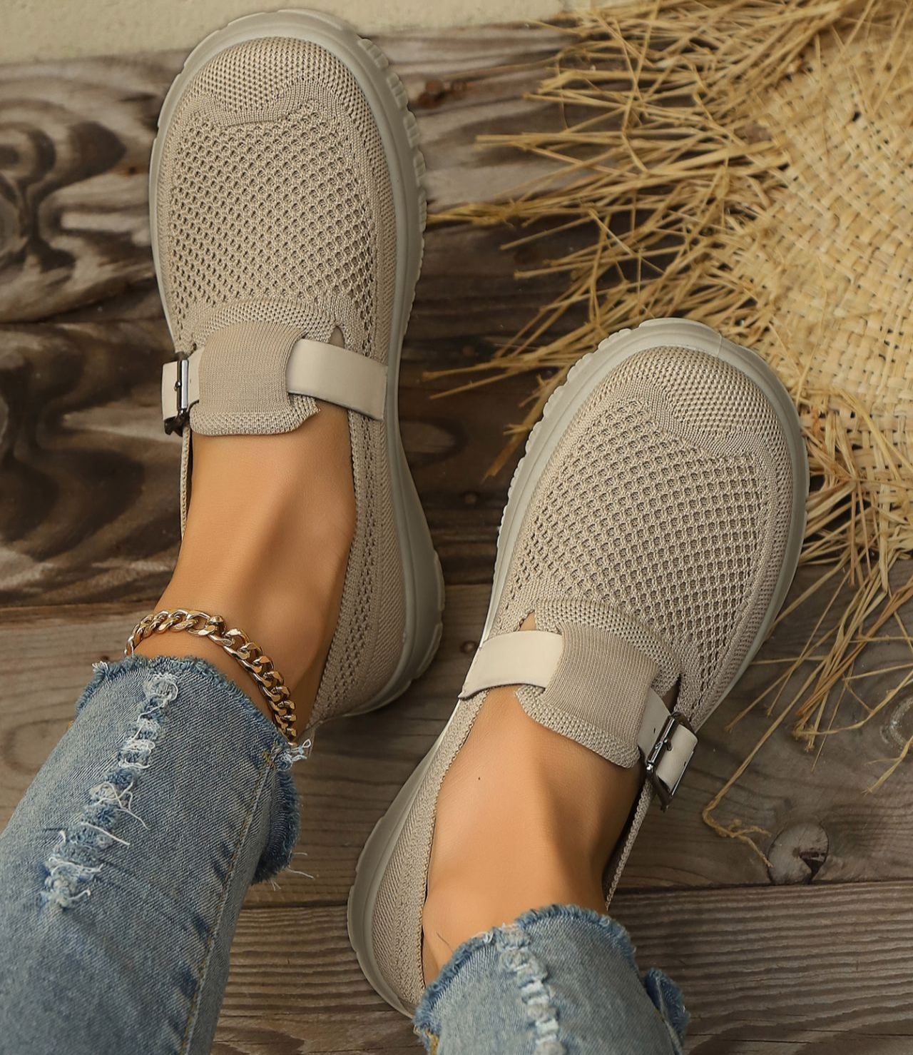 Women's Breathable Fabric Upper & Soft PU Sole Slip-On Shoes