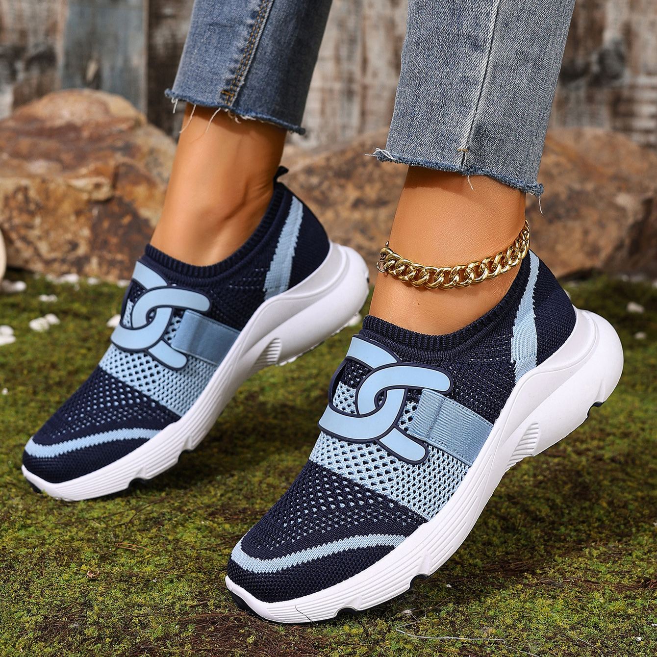 Women's Stylish Flyknit Lightweight Soft Sole Breathable Casual Shoes