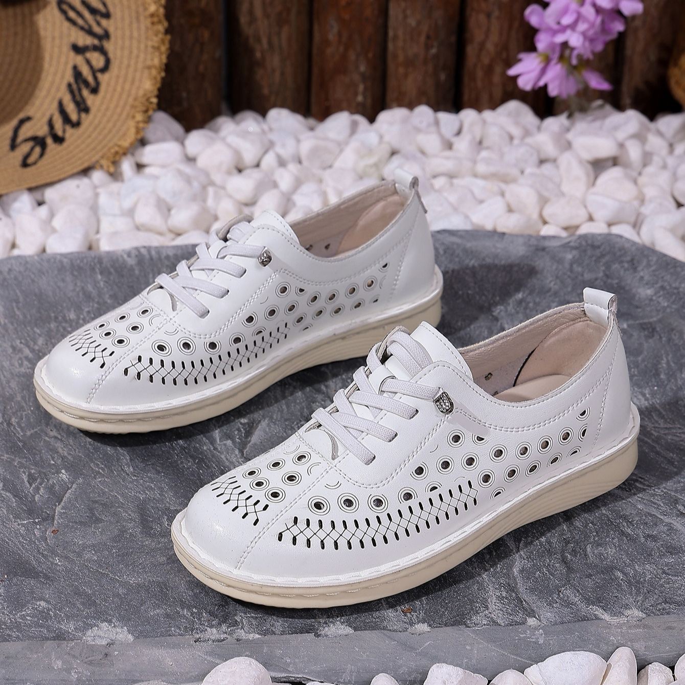 Women's Hollow-Out Design Lace-Free Slip-On Loafers