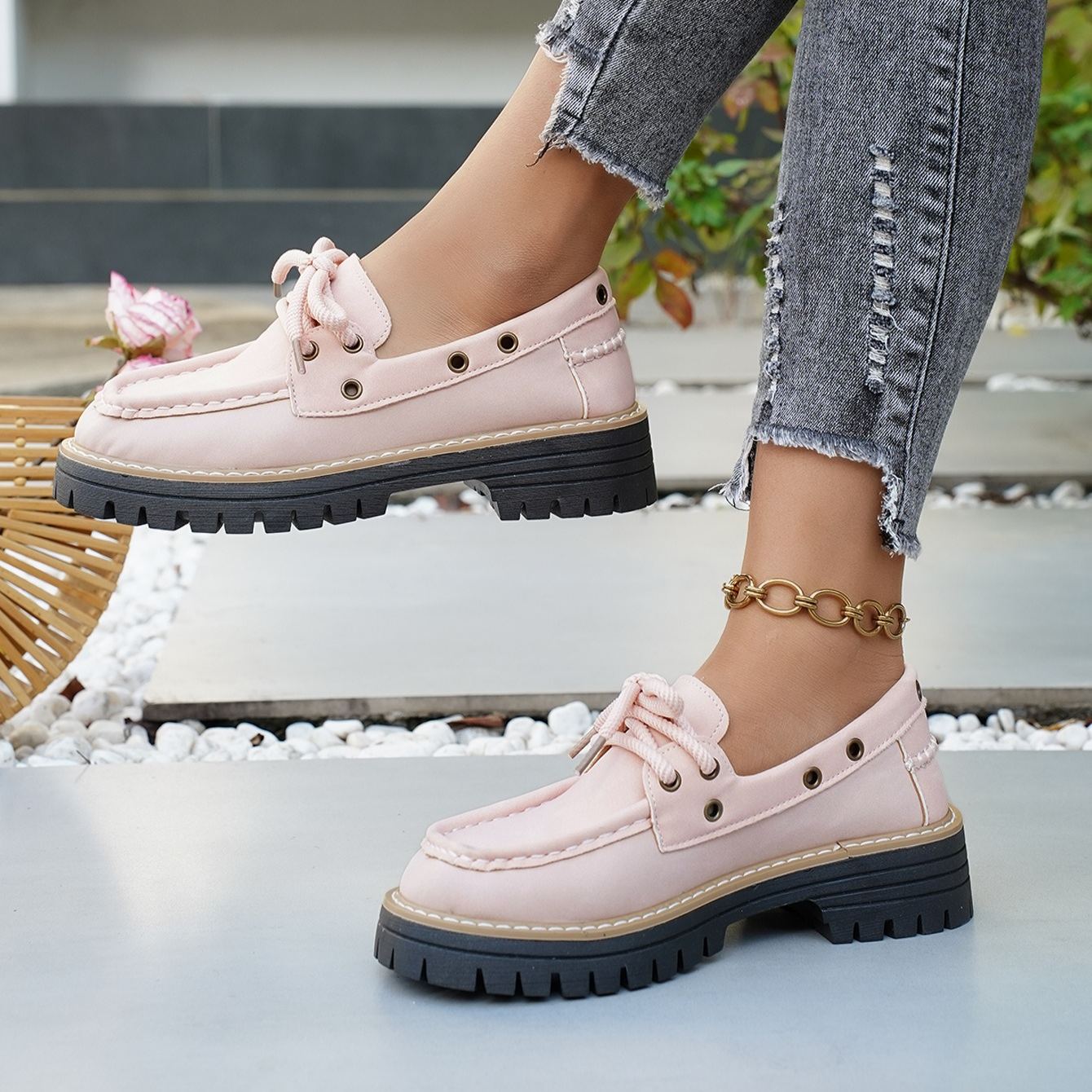 Women's Retro Metal-Detail Lace-Up Casual Loafers