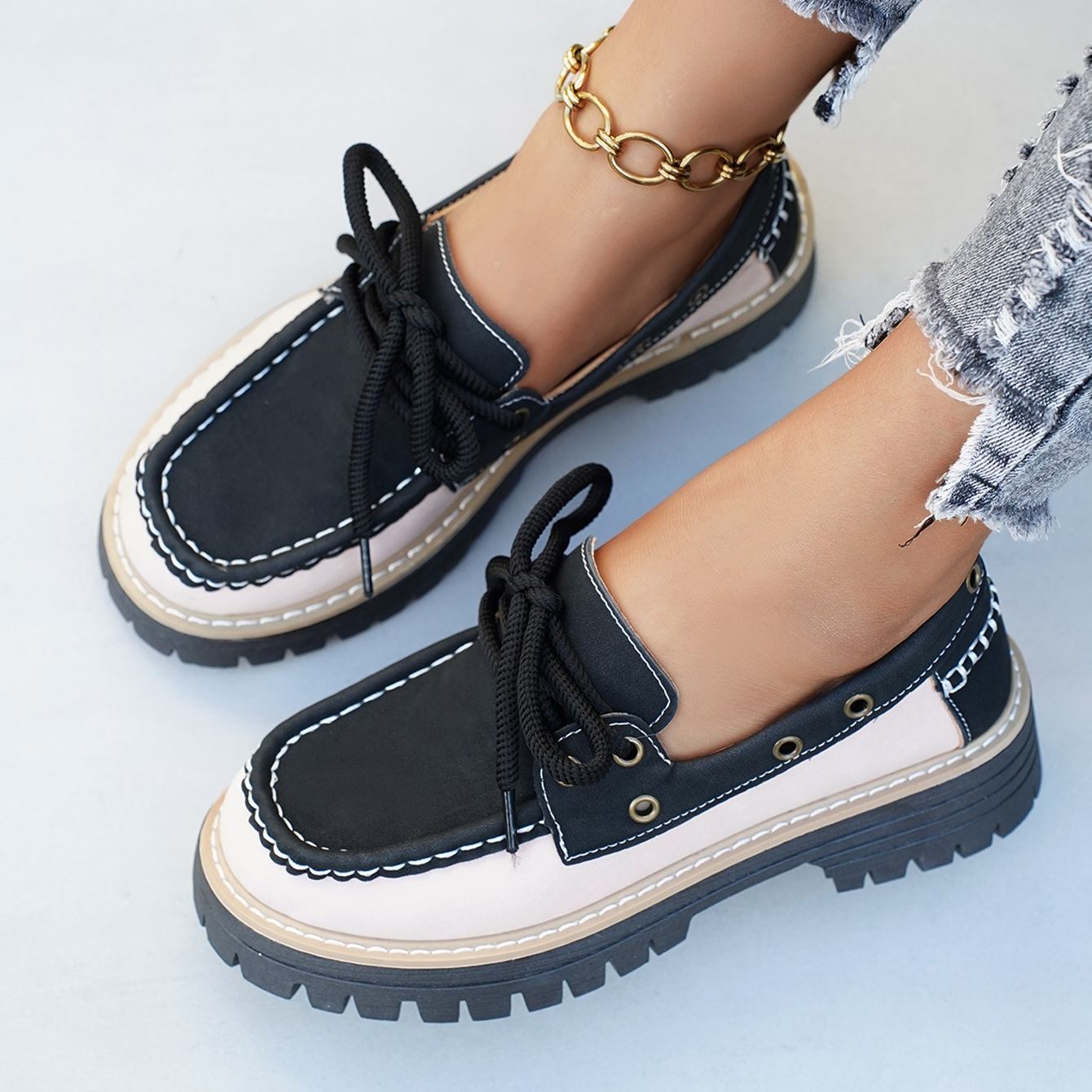 Women's Retro Metal-Detail Lace-Up Casual Loafers