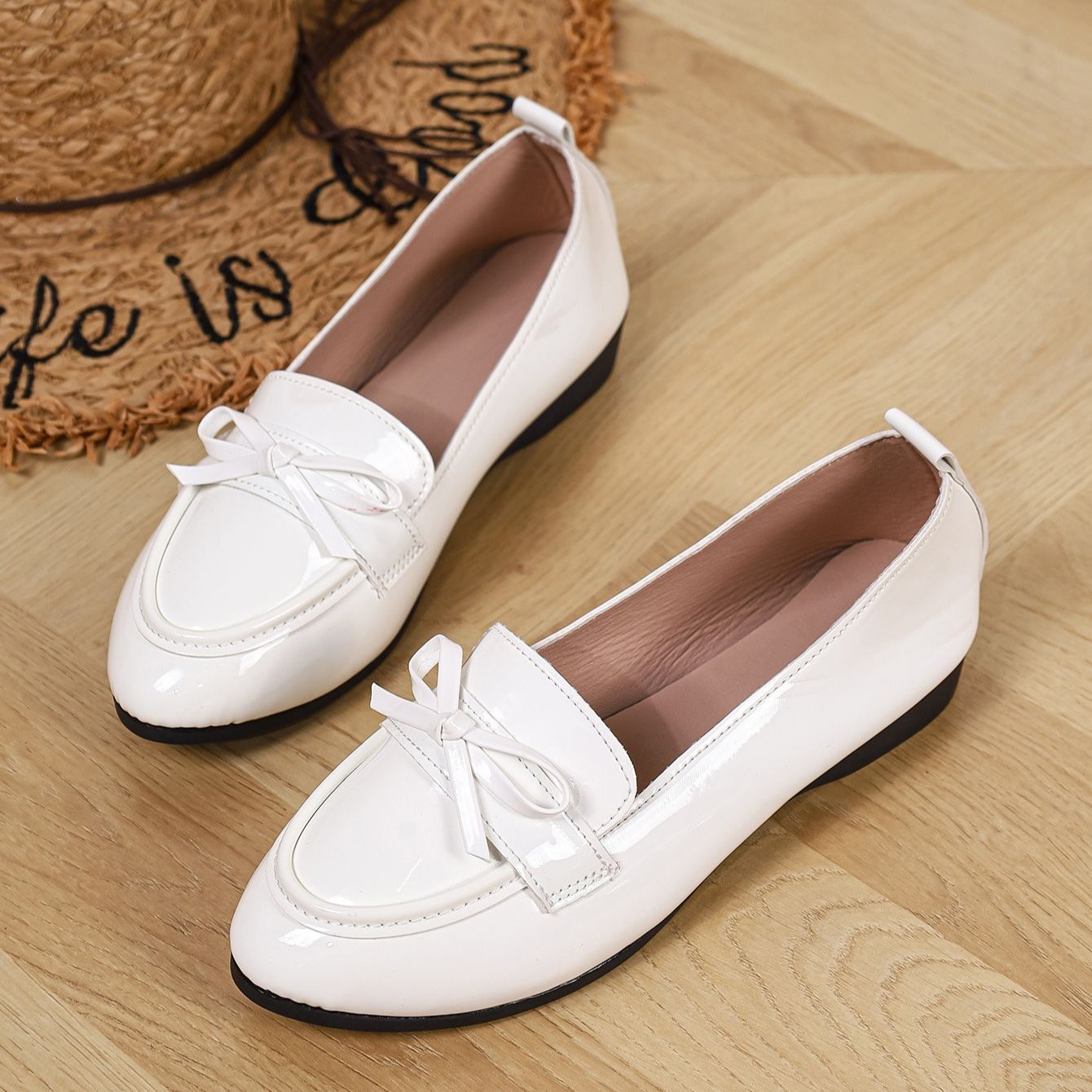 Women's Versatile Bow-Detail Slip-On Loafers