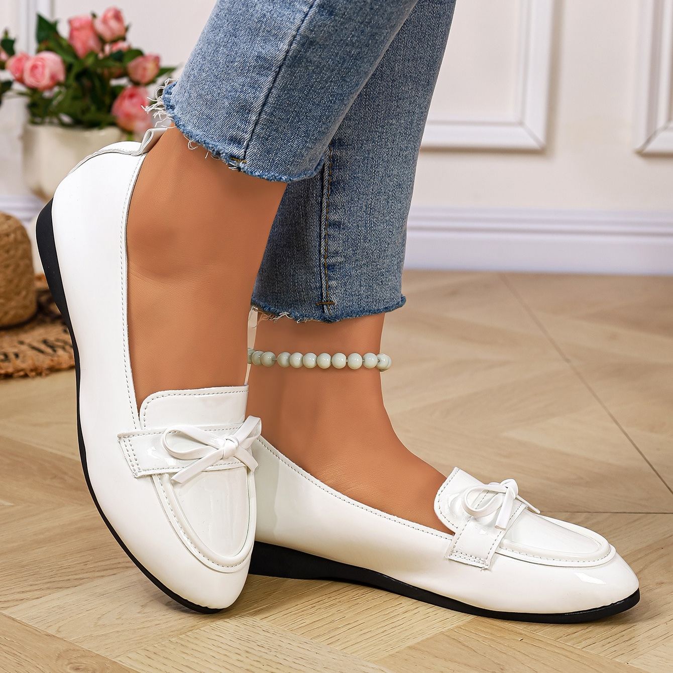Women's Versatile Bow-Detail Slip-On Loafers