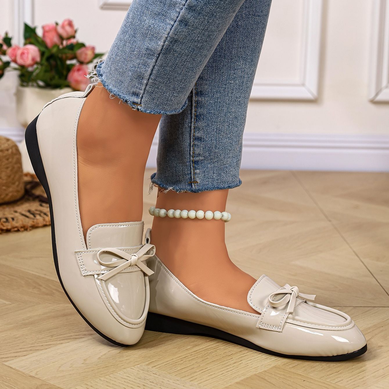 Women's Versatile Bow-Detail Slip-On Loafers