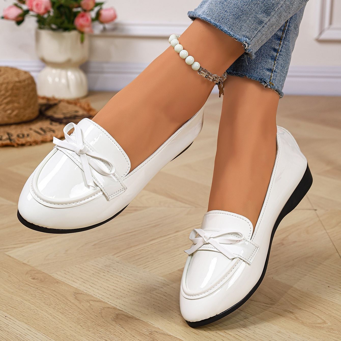 Women's Versatile Bow-Detail Slip-On Loafers