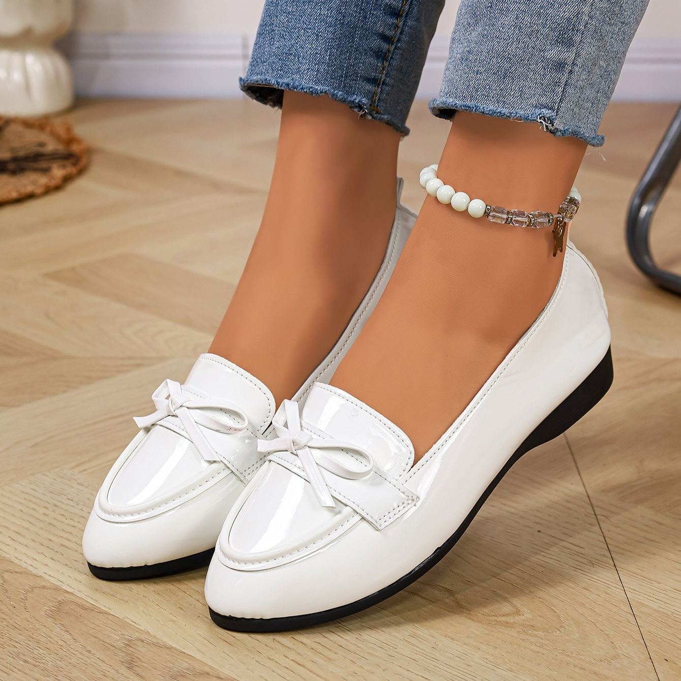 Women's Versatile Bow-Detail Slip-On Loafers