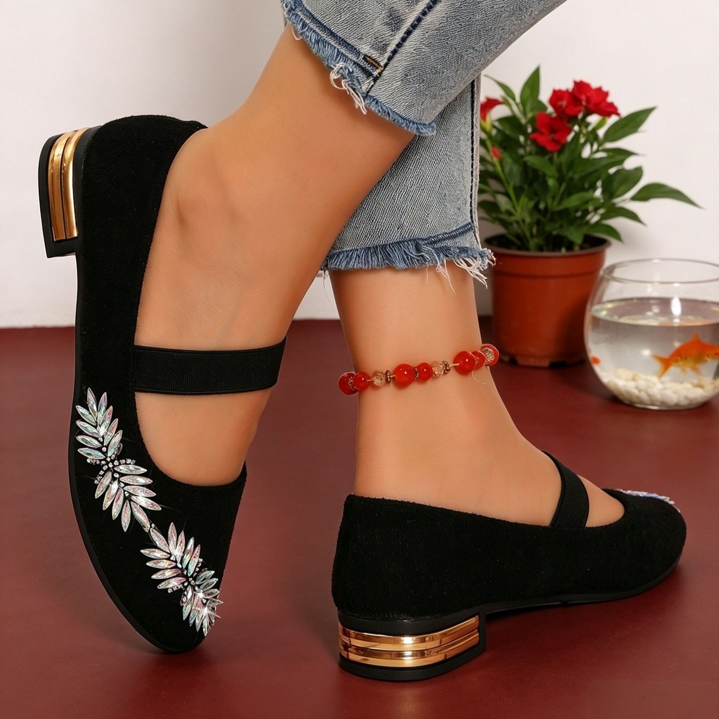 Women's Rhinestone Leaf-Embellished Low-Heel Elastic Flats