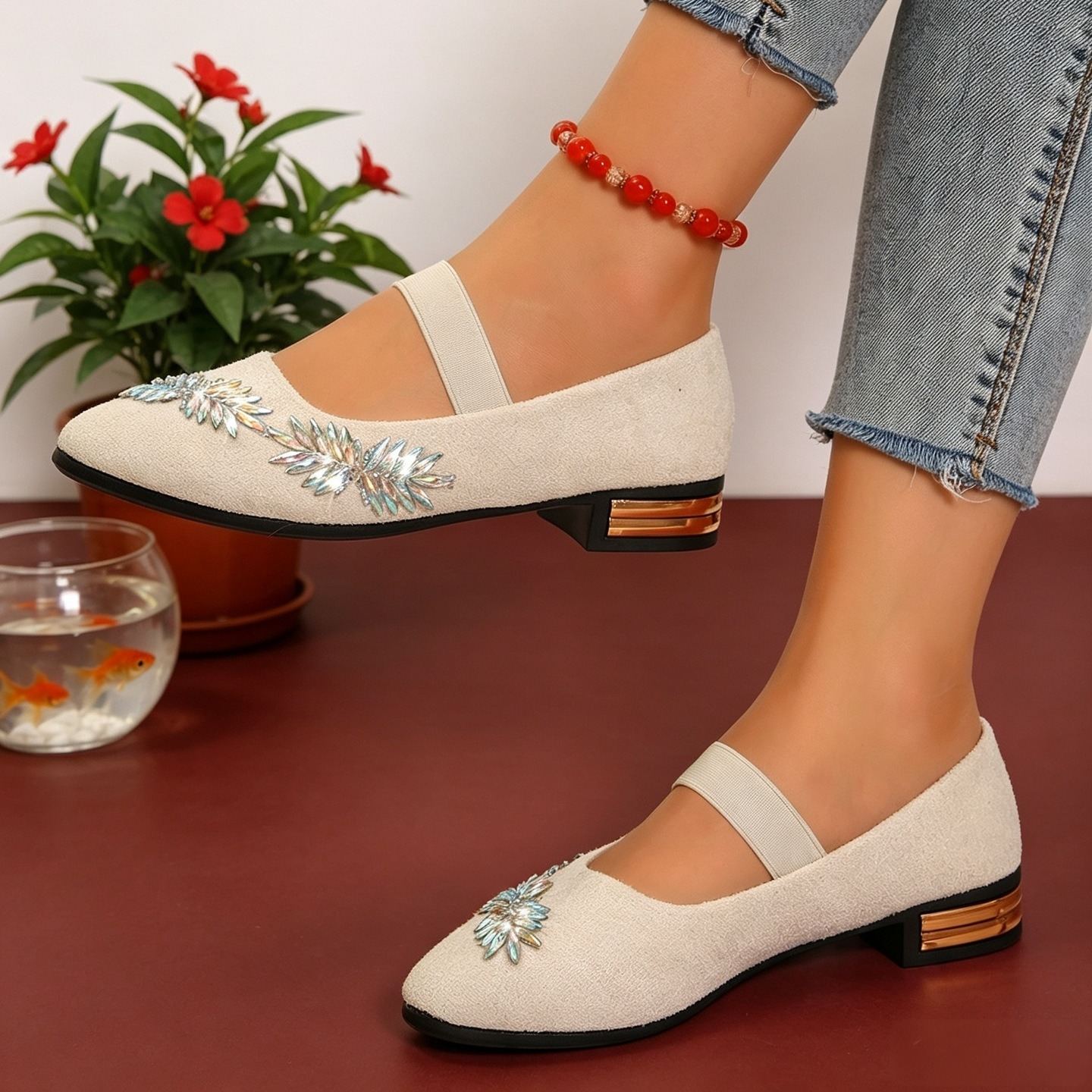 Women's Rhinestone Leaf-Embellished Low-Heel Elastic Flats