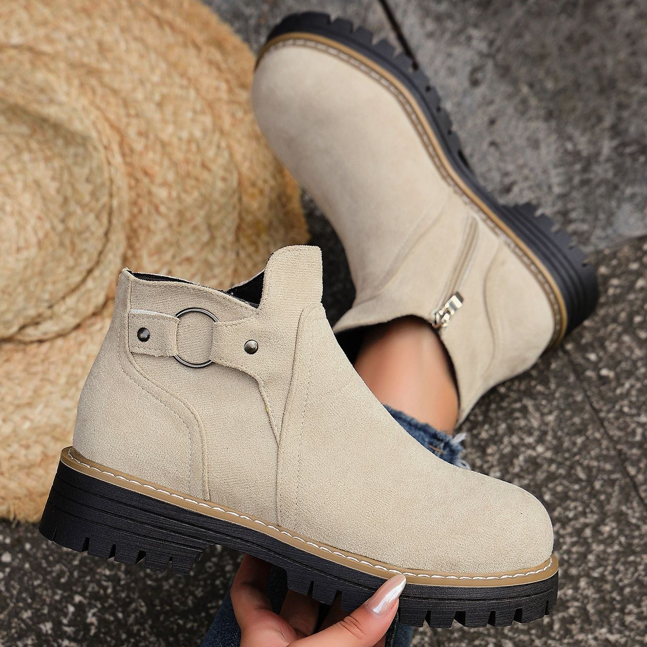 Women's Retro Chelsea Ankle Boots with Elastic Side Panels