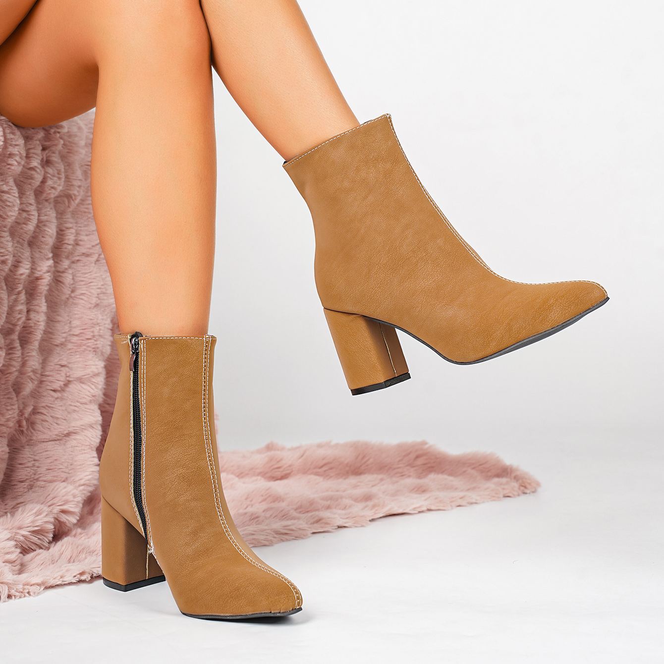 Women's Pointed Toe Chunky Heel Short Boots