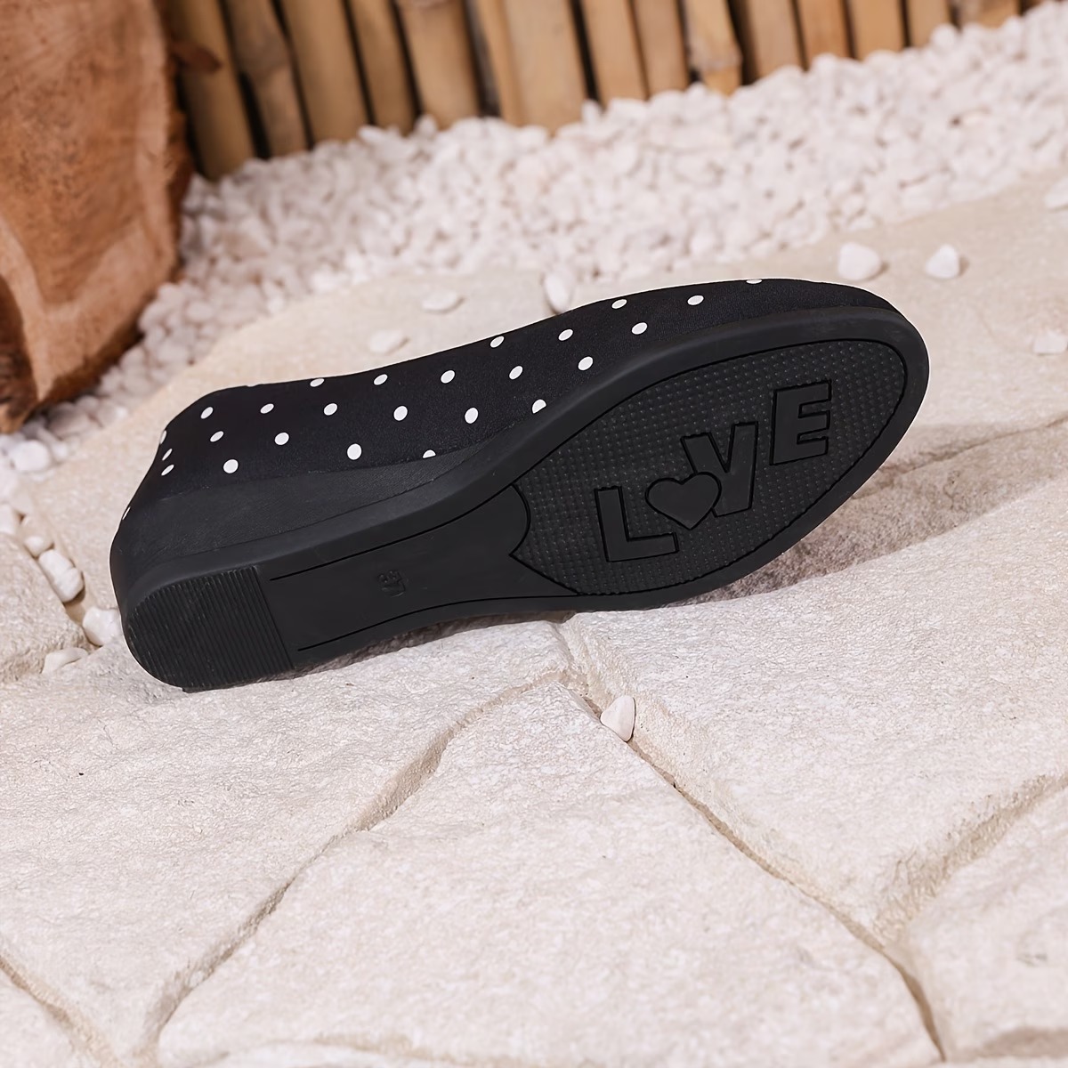 Women's Elegant Polka Dot Round Toe Soft Sole Flat Shoes