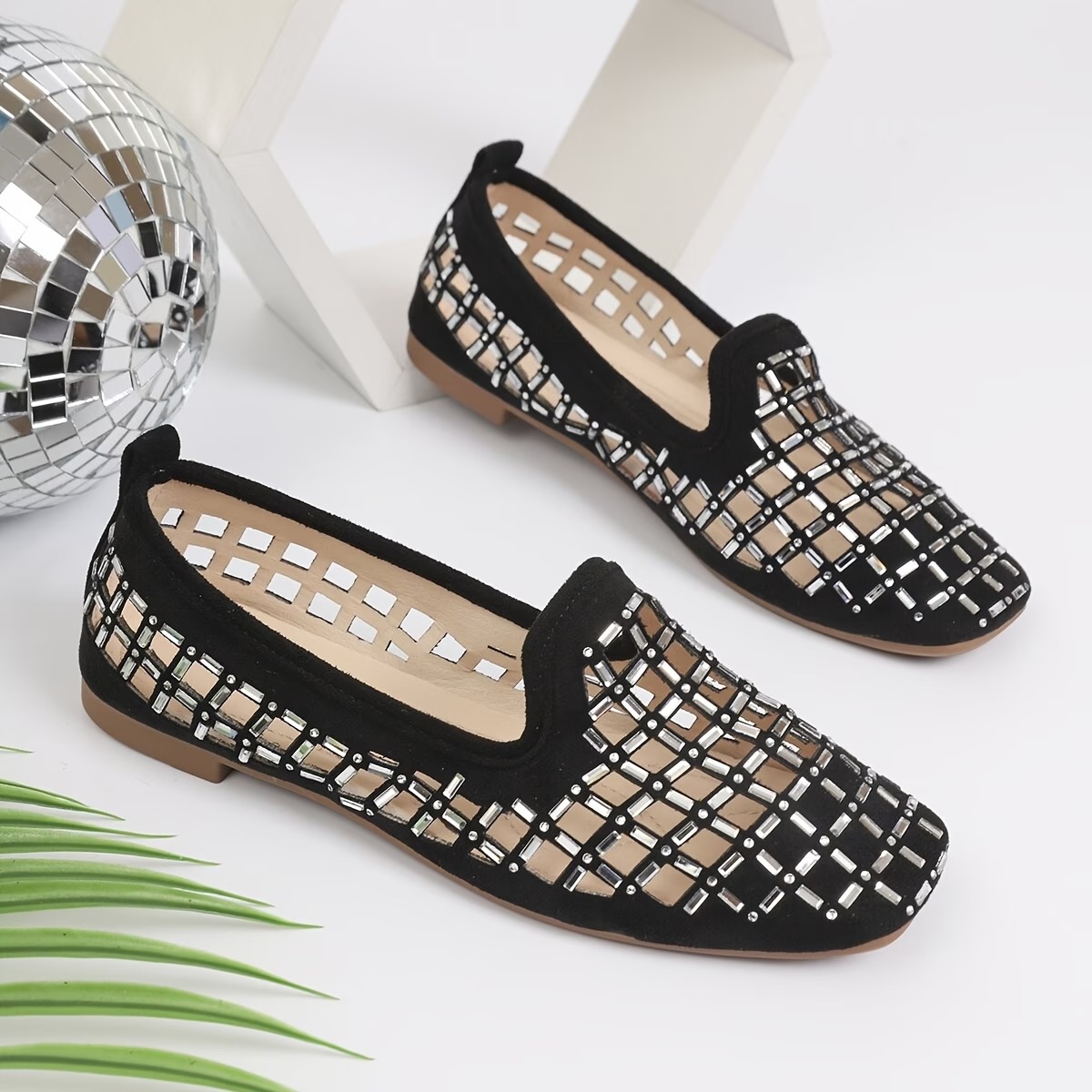 Women's Hollow-Out Crystal Embellishments Shoes
