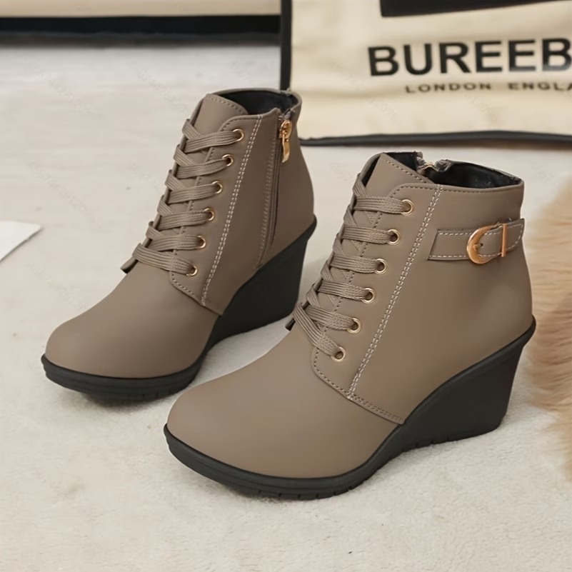 Women's Fashionable High-Top Boots with Wide Buckle