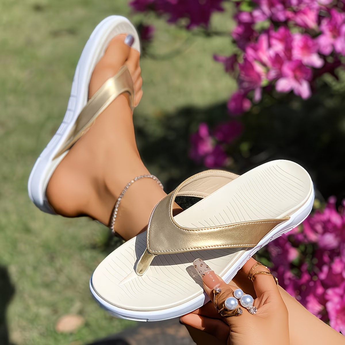 Women‘s Casual Thick Soles Flat Flip-flops