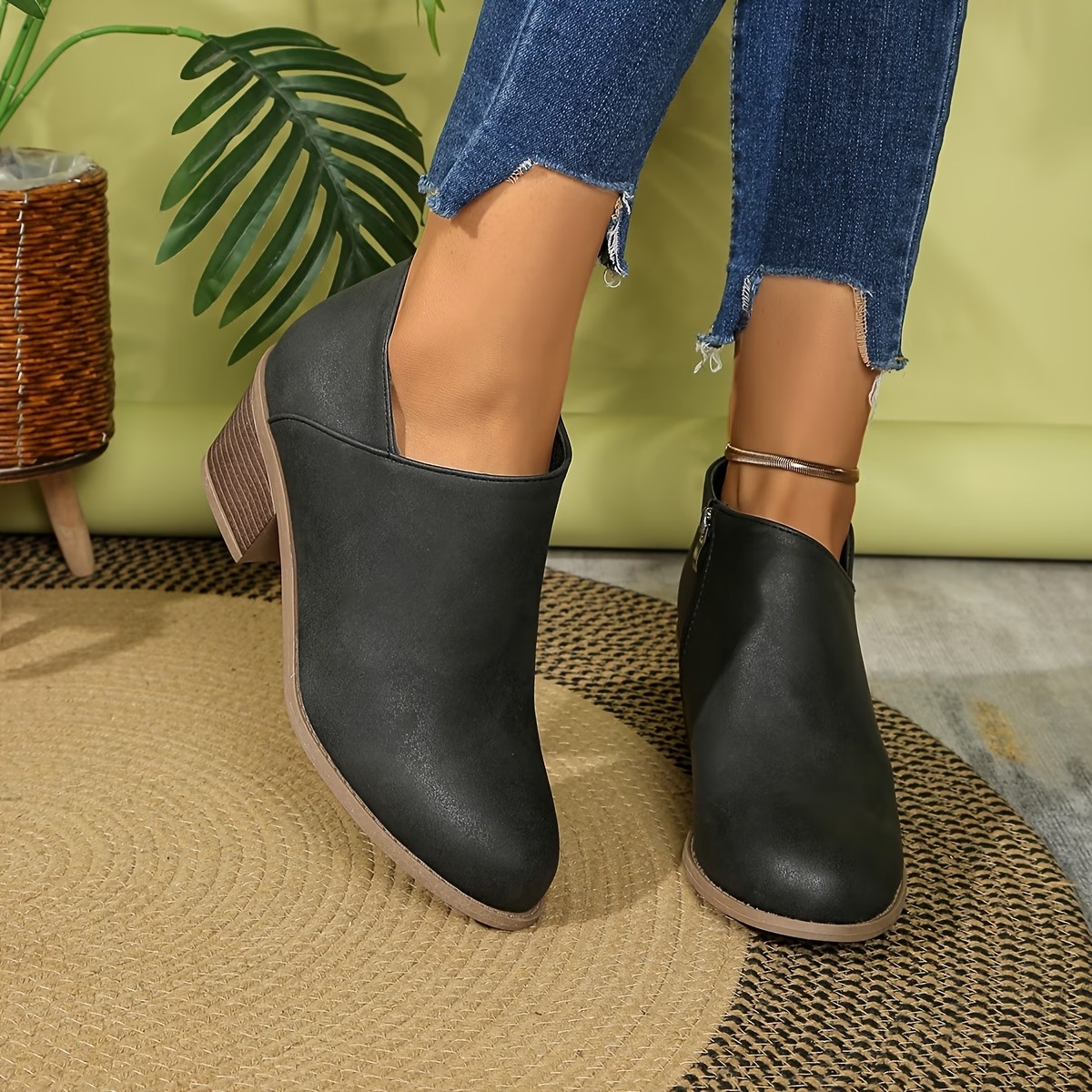 Women's Classic American Western Style Ankle Boots