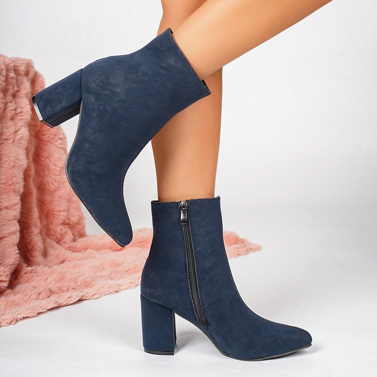 Women's Pointed Toe Chunky Heel Short Boots
