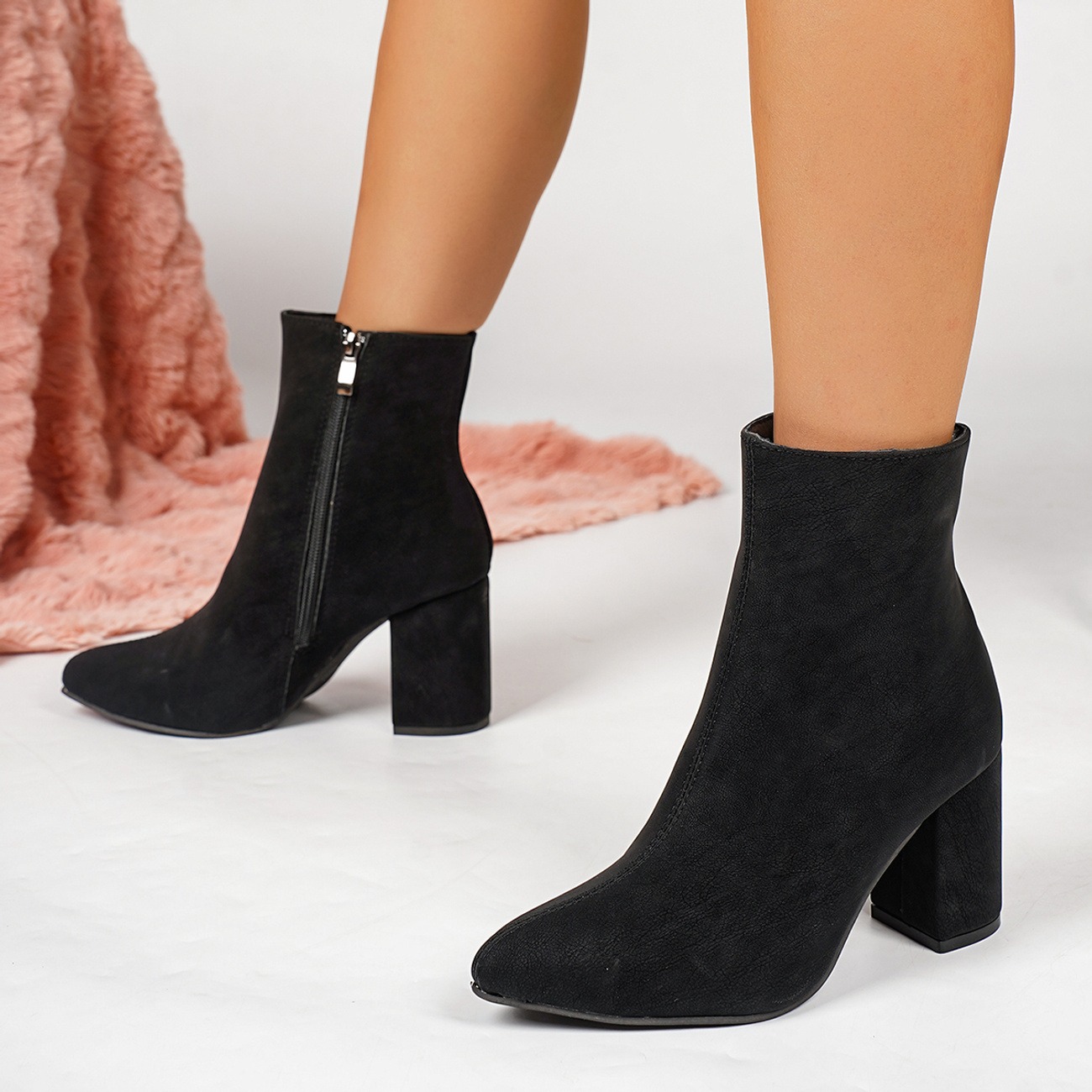 Women's Pointed Toe Chunky Heel Short Boots