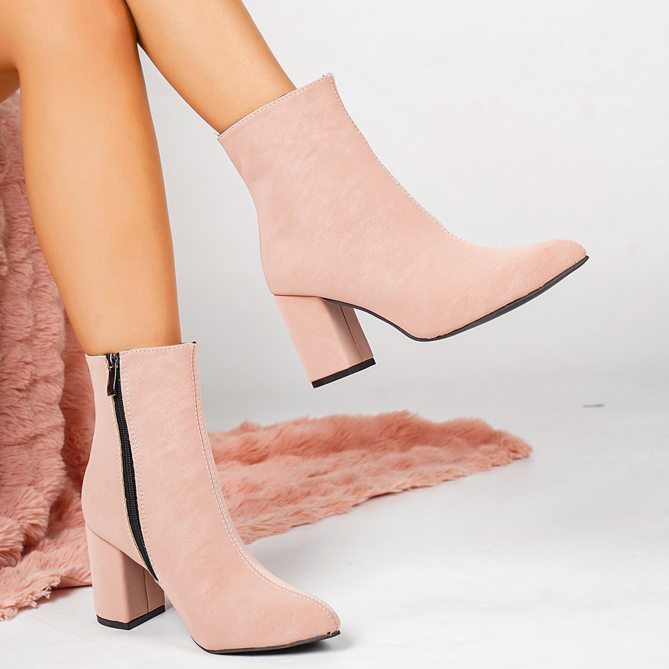 Women's Pointed Toe Chunky Heel Short Boots
