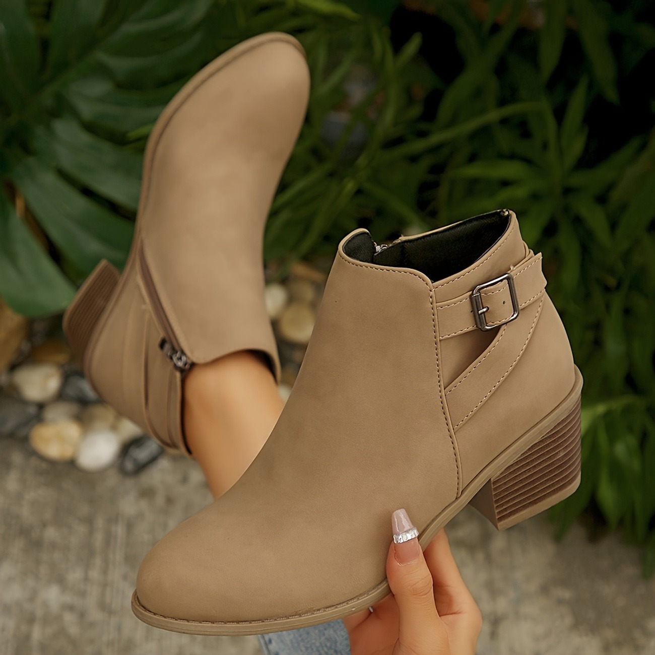Women's Vintage Pointed Toe Chunky Heel Boots