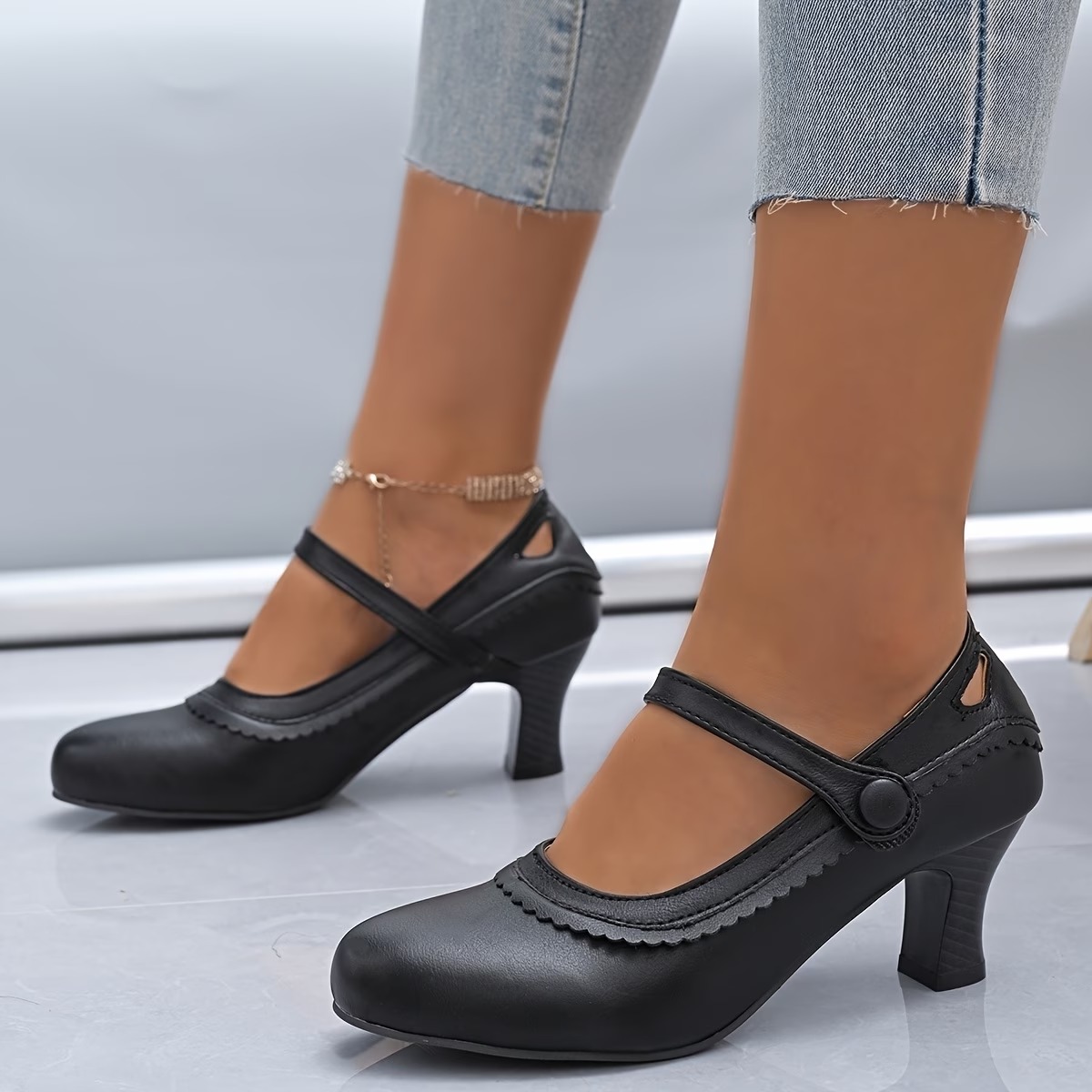 Women‘s Vintage Round Toe Mary Jane High Heels Shoes