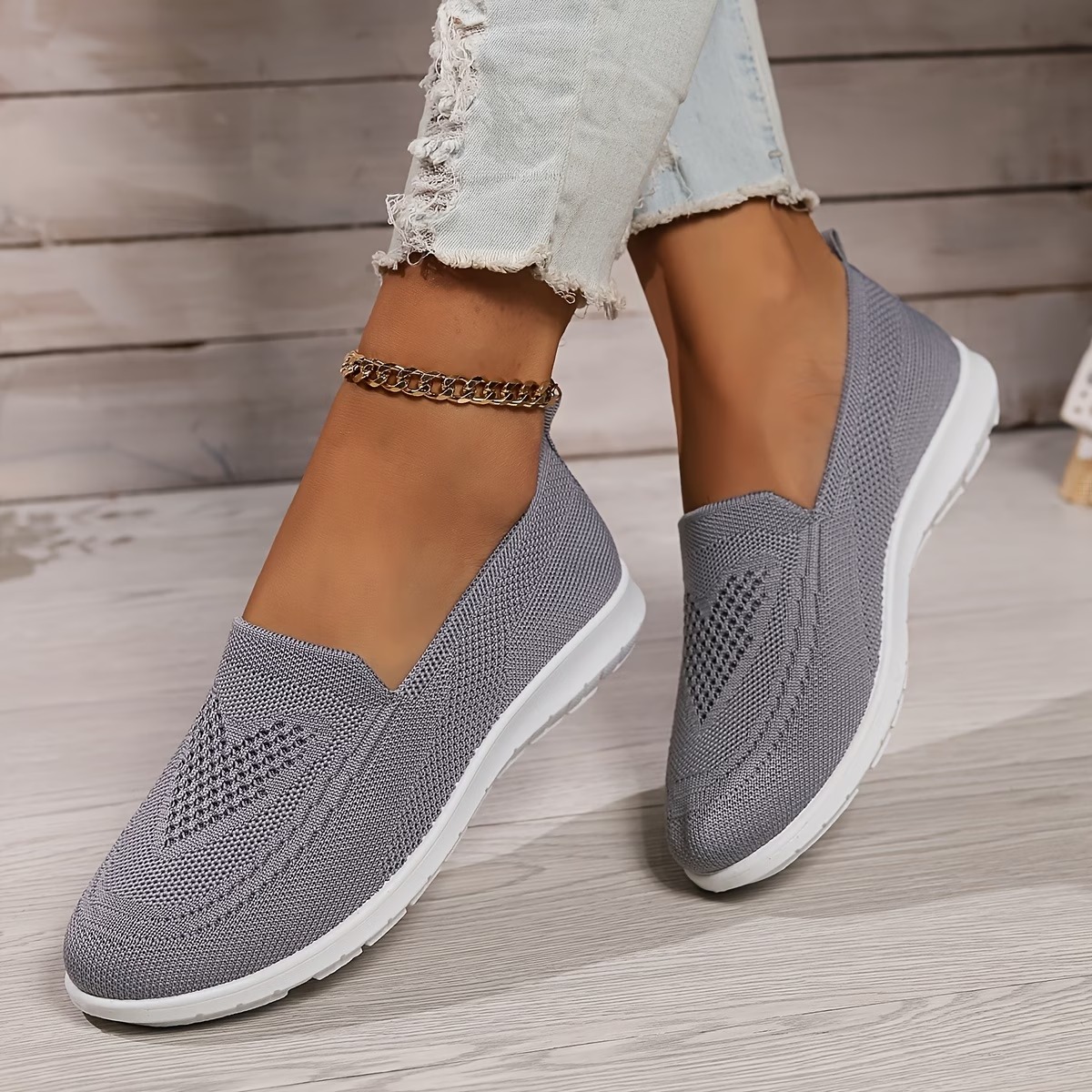 Women's Solid Color Knitted Sneakers