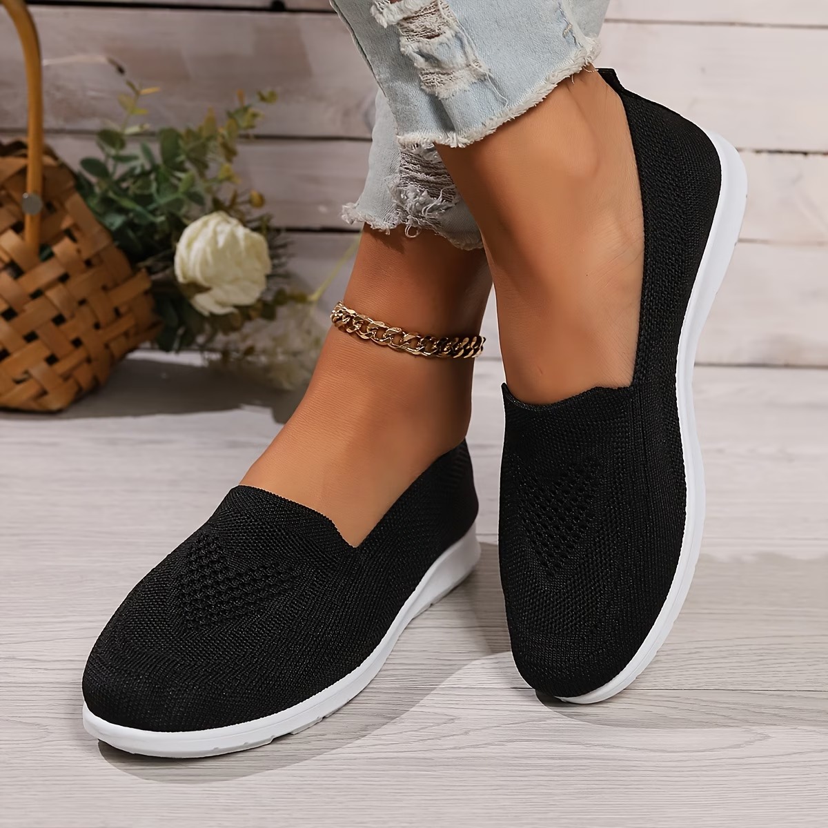 Women's Solid Color Knitted Sneakers