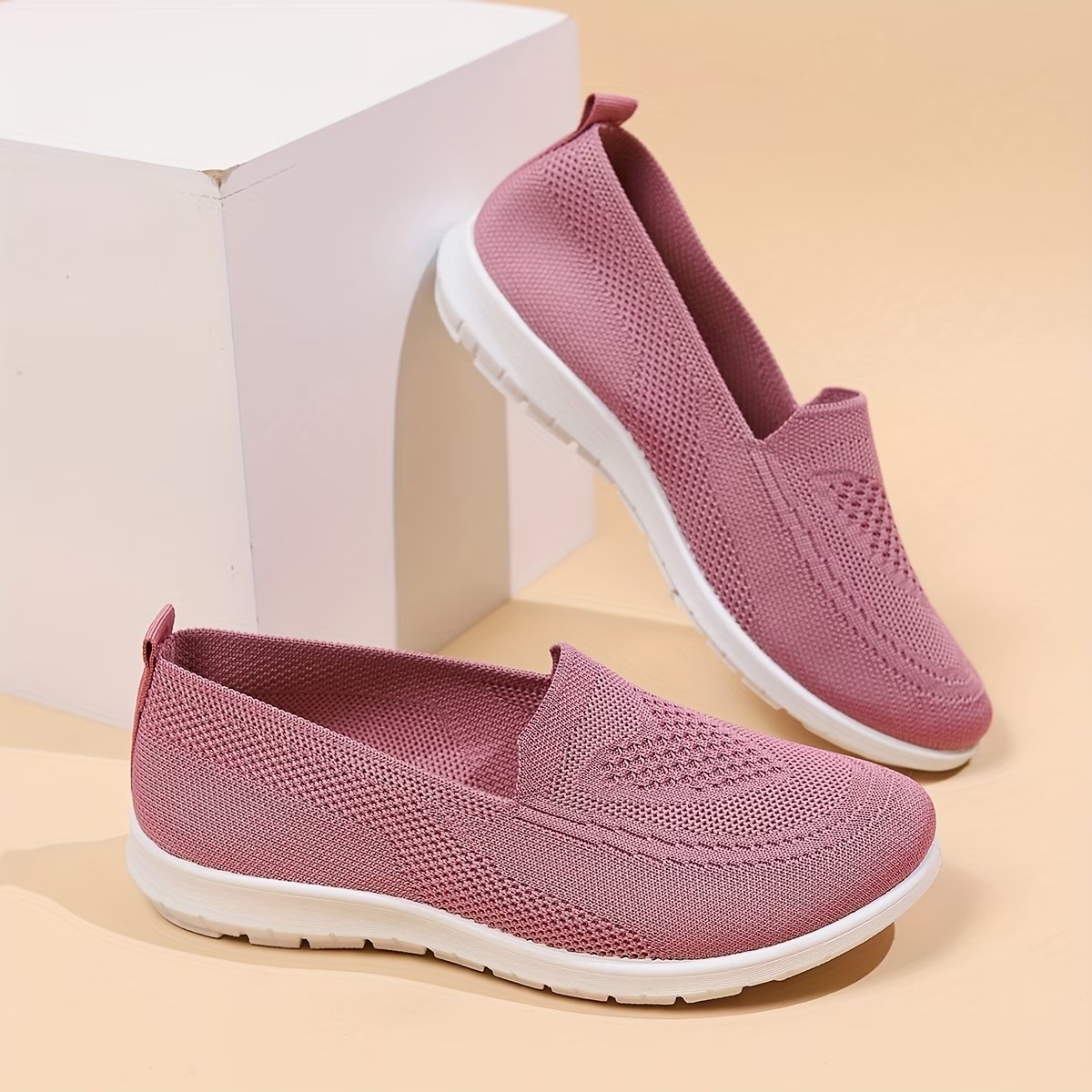 Women's Solid Color Knitted Sneakers