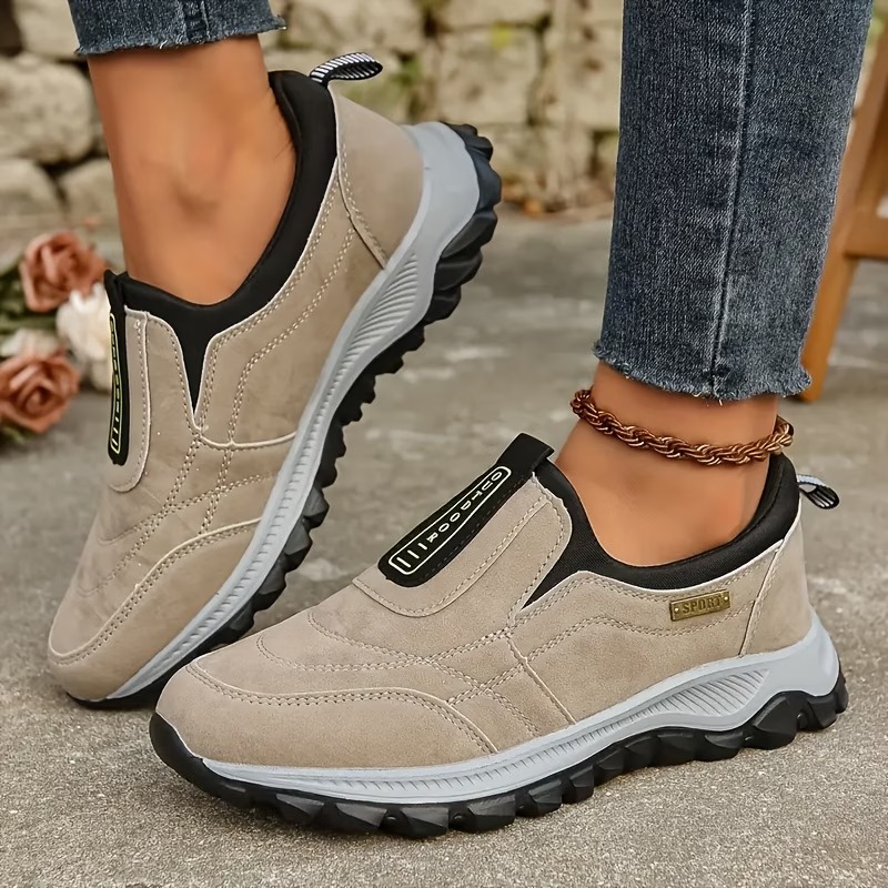 Women's Casual Lightweight All-Season Slip-on Shoes