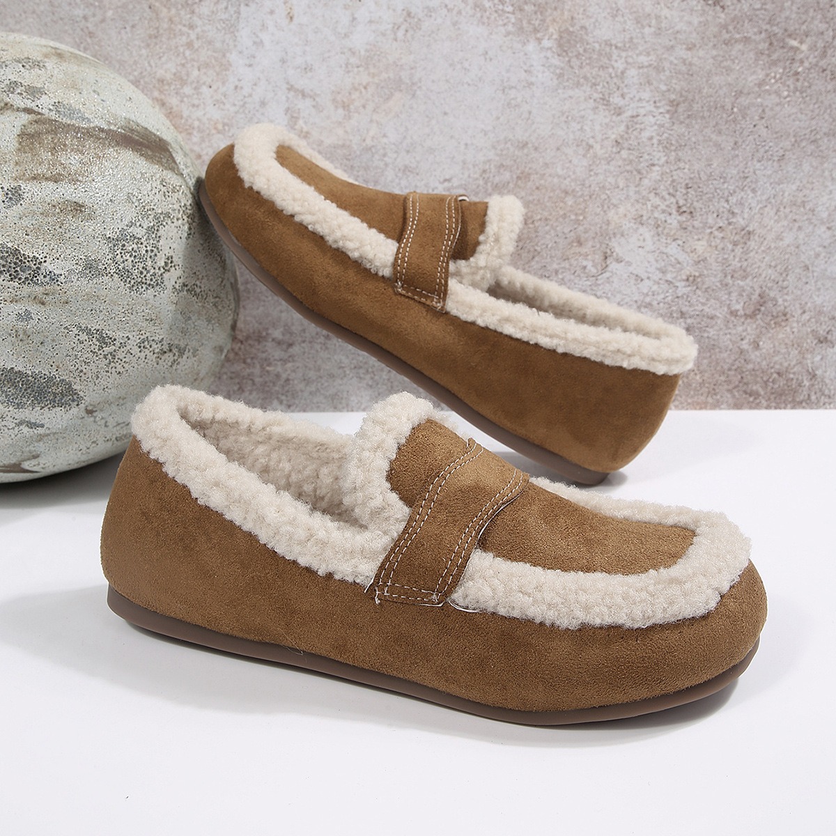 Women's Vintage Fleece-lined Slip-on Winter Boots