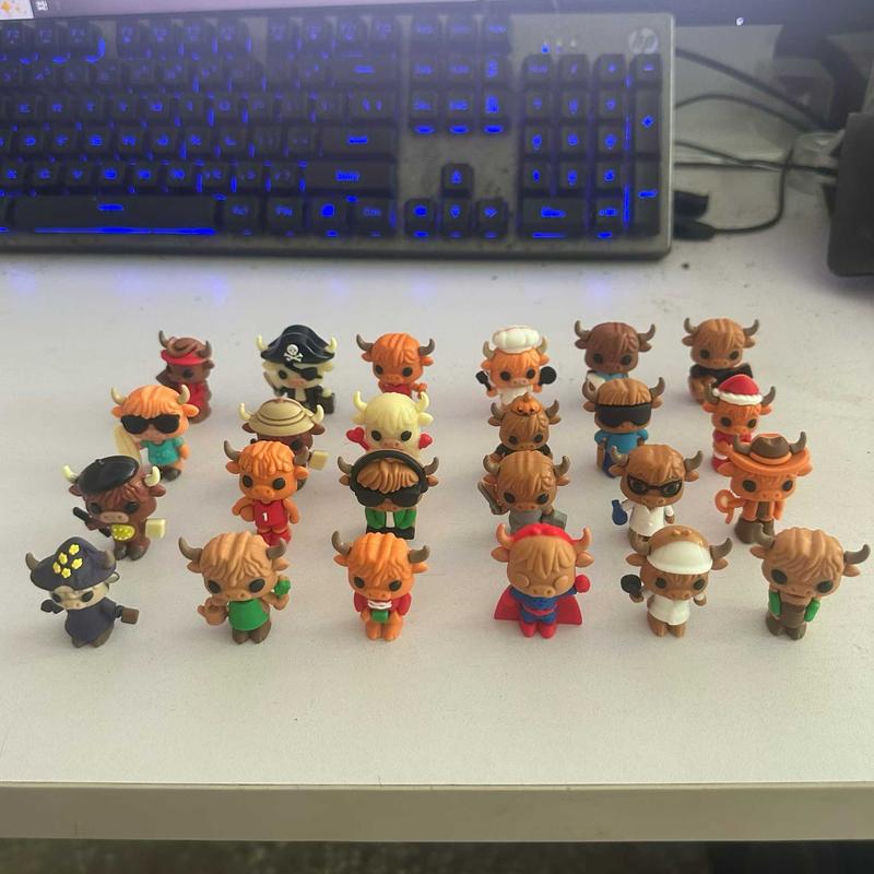 Highland Cow Advent Calendar 2025, 24 Day Christmas Advent Countdown with 24 3D Resin Cows Hanging Ornament, Xmas Tree Cartoon Cow Decorative Ornament (Red) Highland Cow Advent Calendar 2025, 24 Day Christmas Advent Countdown with 24 3D Resin Cows Hanging Ornament, Xmas Tree Cartoon Cow Decorative Ornament (Red)