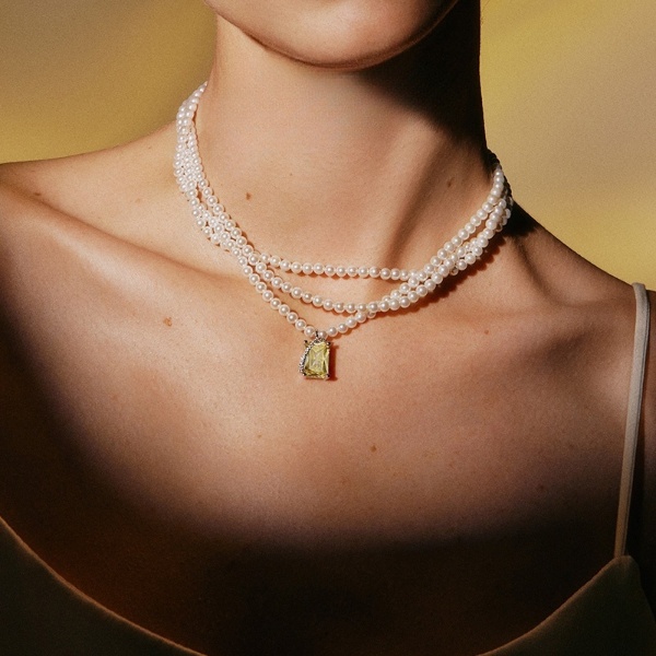 Gilt Cube Sugar Triple Chain