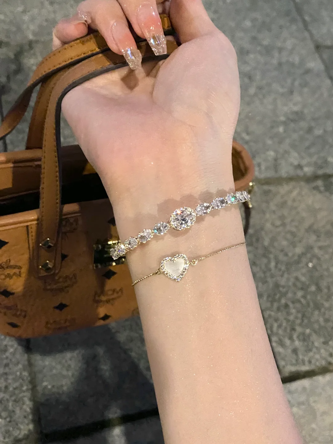 Round Moissanite Diamond Heart Mother of Pearl Bracelet Set