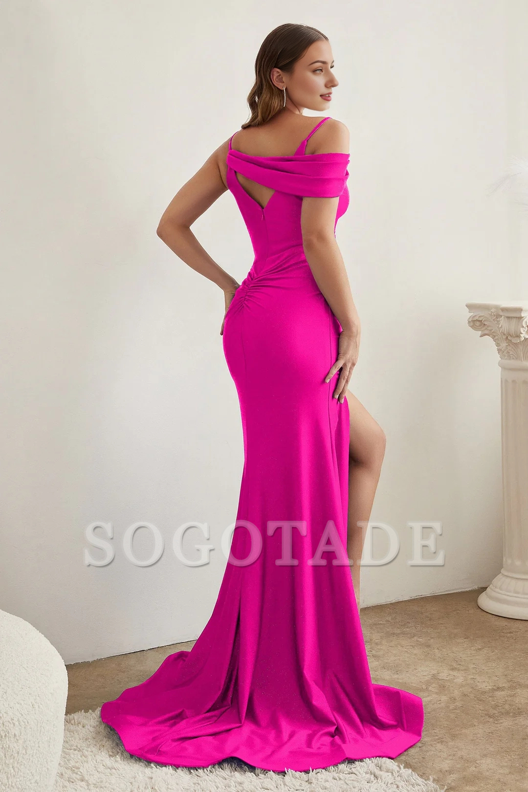 Tailored slit skirt long V-neck sparkling satin dress