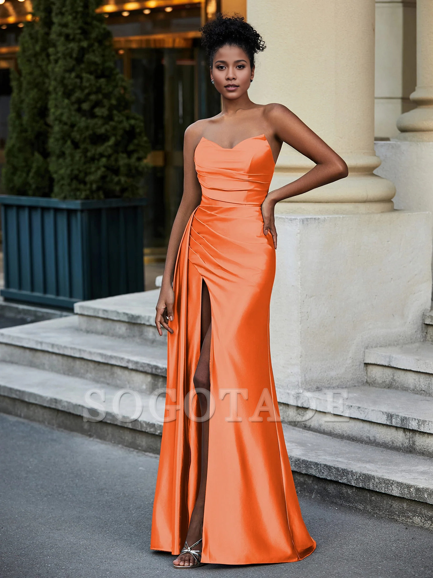 Sweetheart  satin trailing Prom dress