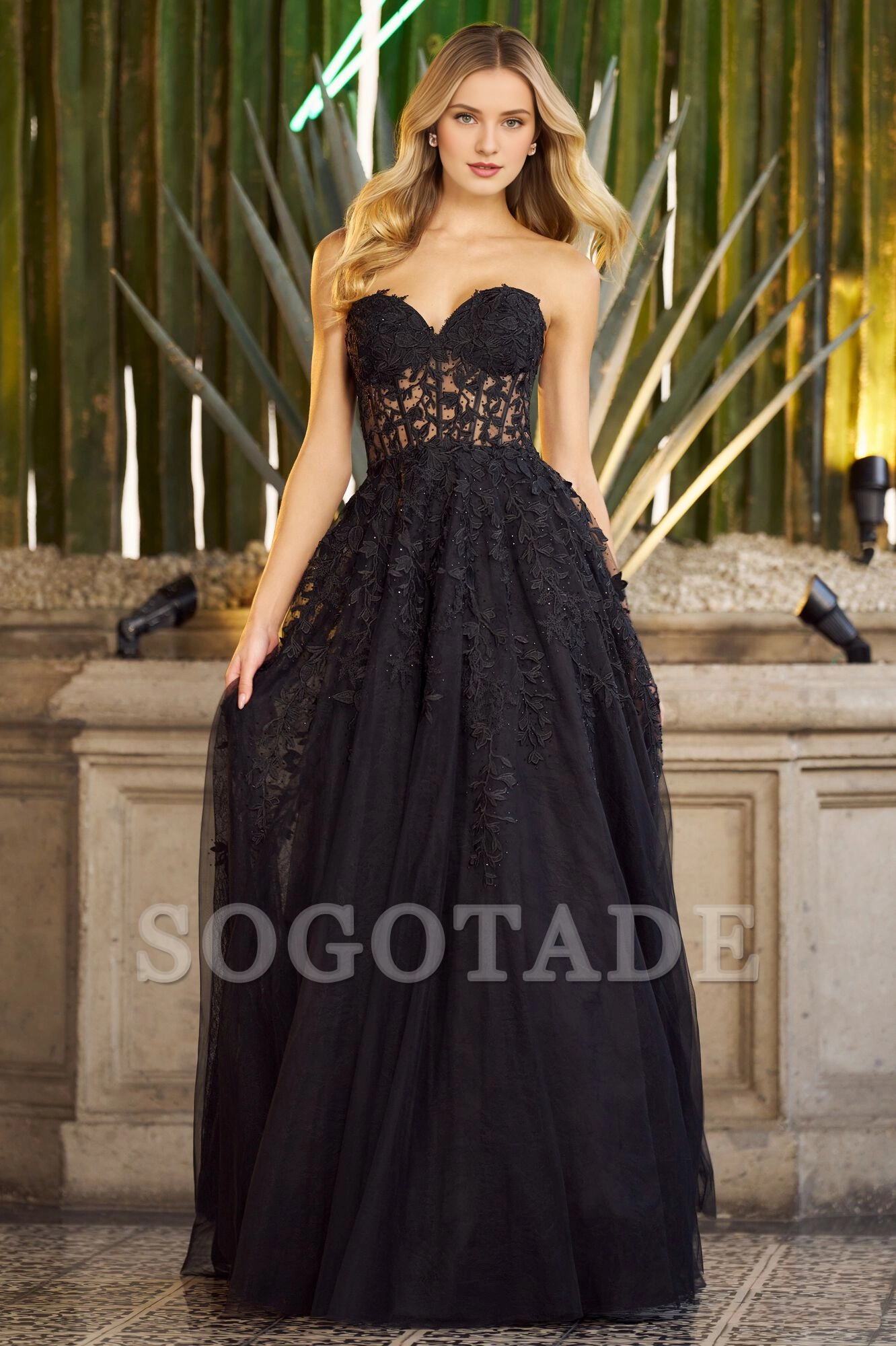 Leaf lace embroidery A-line transparent tight corset with heart-shaped collar and back strap Prom dress