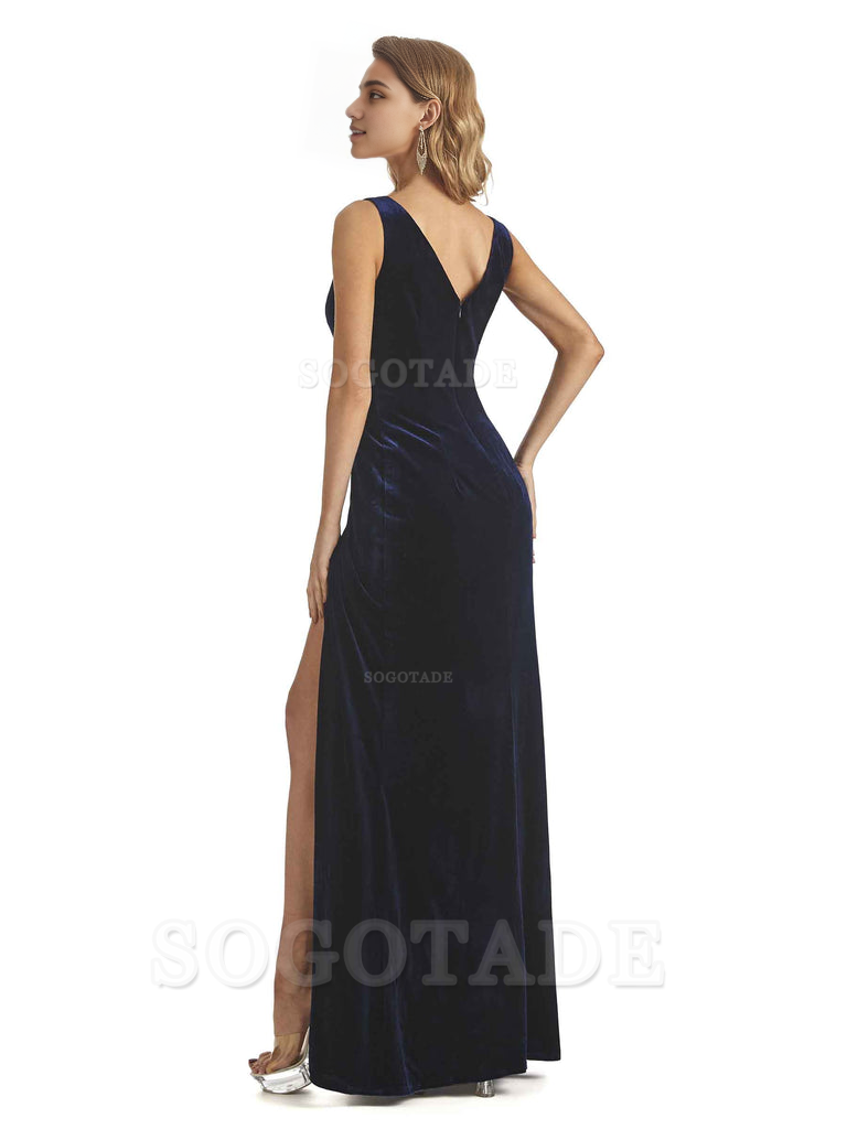 V-Neck Sexy Side Slit Spaghetti Straps Pleated Velvet Long Bridesmaid Dresses Formal Wear Dresses