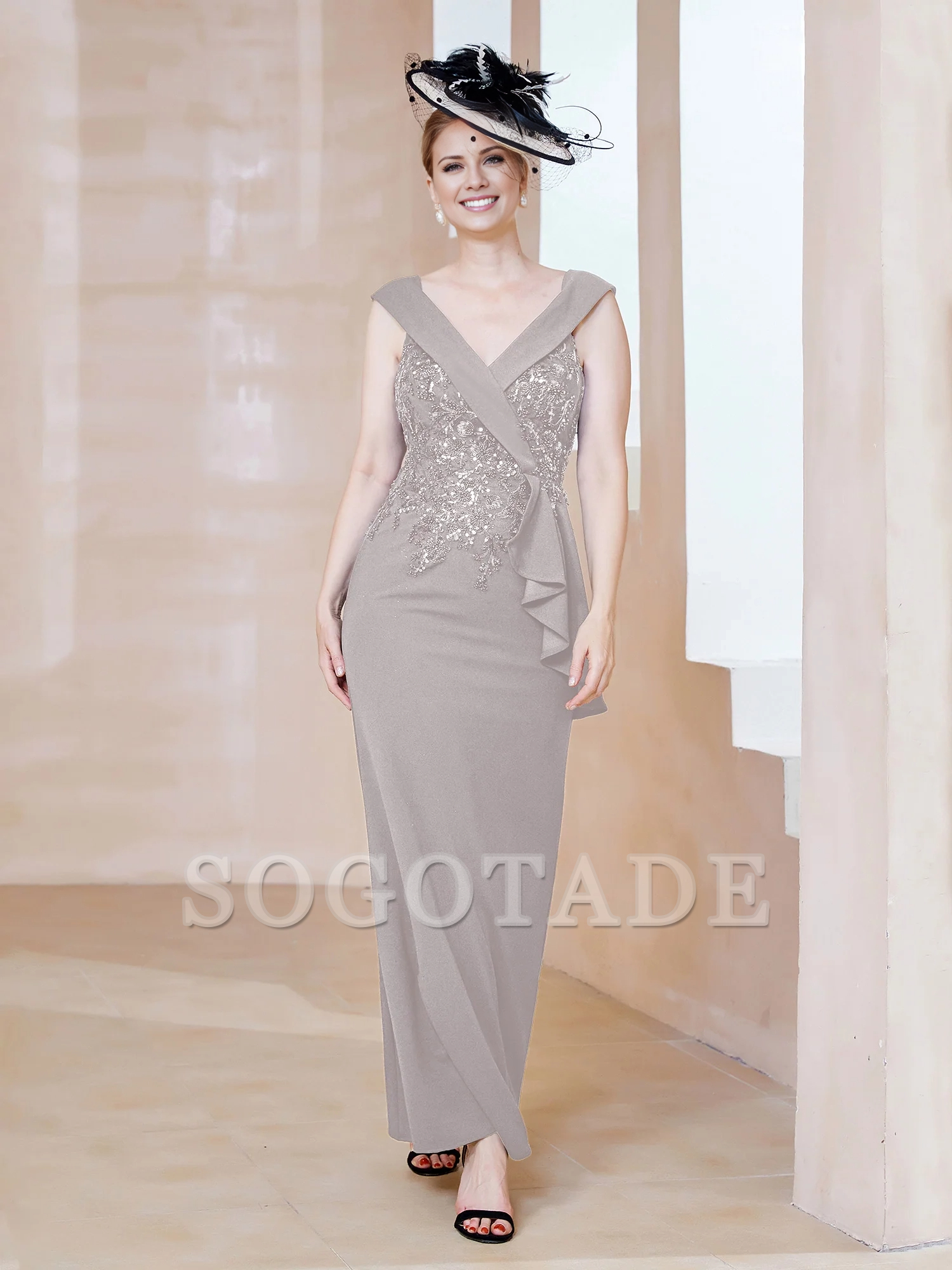 V-neck sleeveless and ground mother of the bride dress