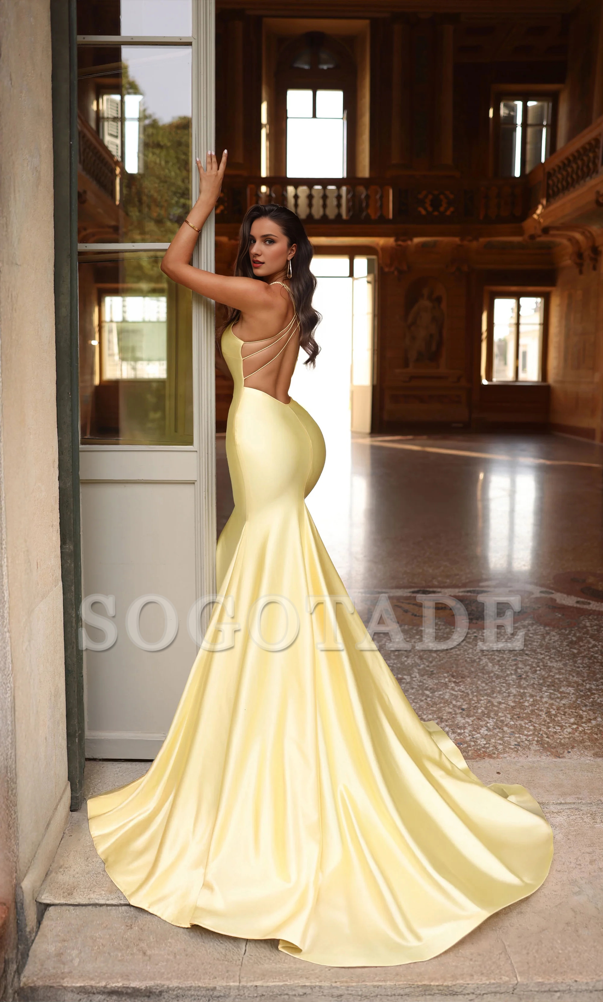 Satin V-neck slim fit evening gown trumpet shaped backless long formal dress
